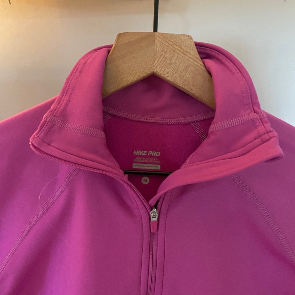 NIKE PRO women's 1/2 zip